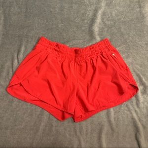 Lululemon Tracker Short V 4”